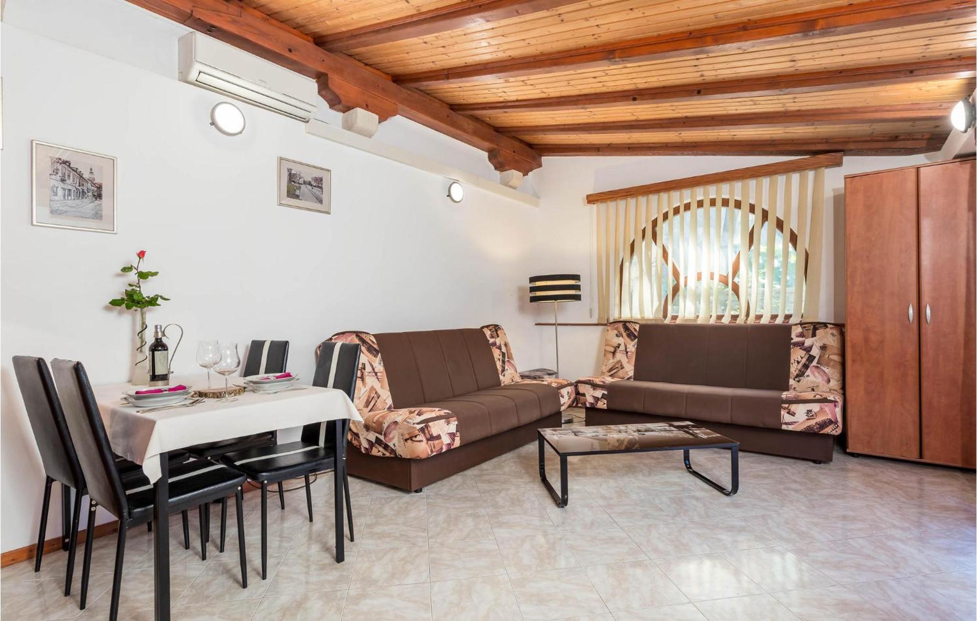 Awesome Home In Veli Losinj Luaran gambar